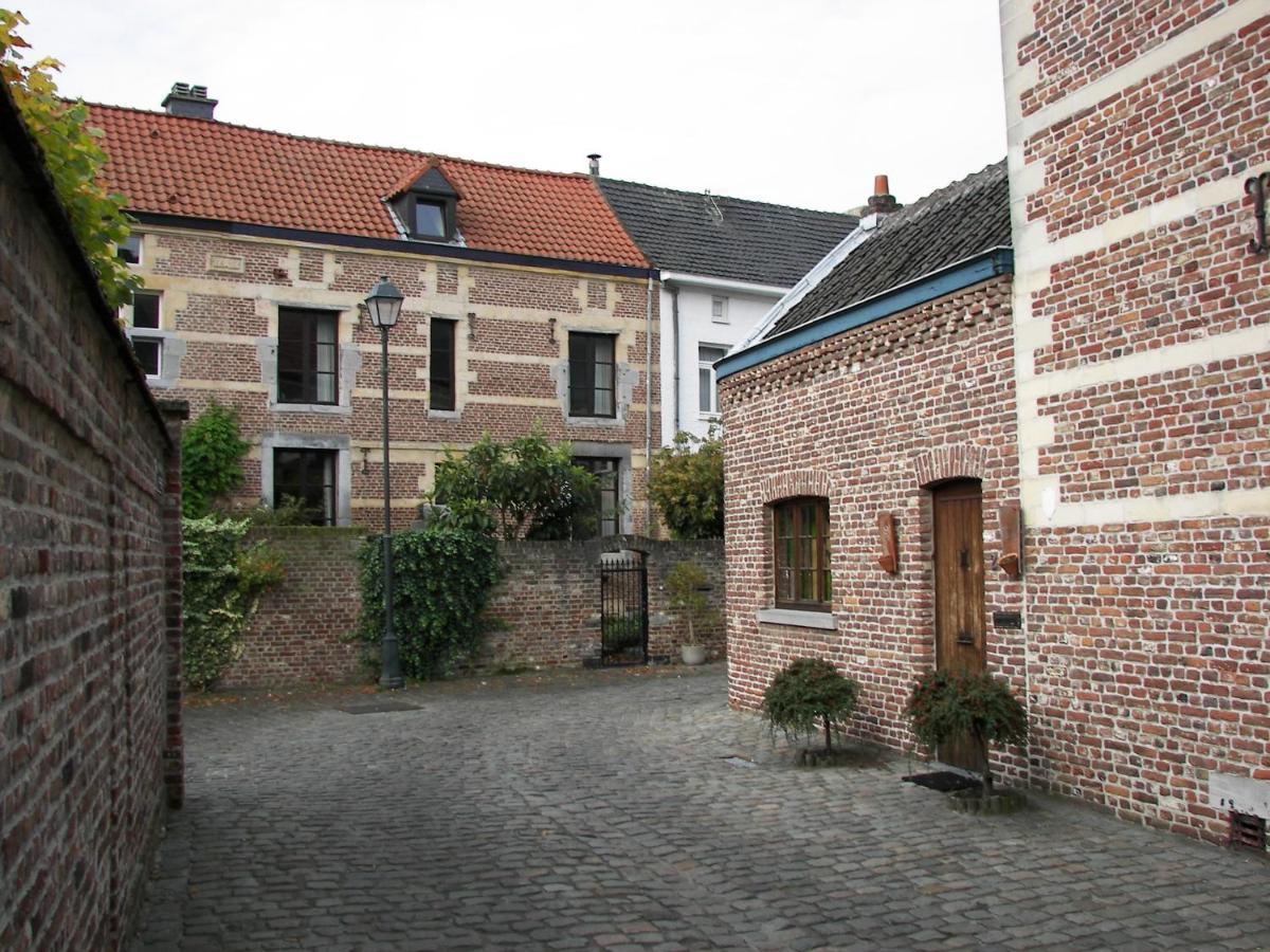 Het Begijnhof Tongeren Center Lägenhet Exteriör bild