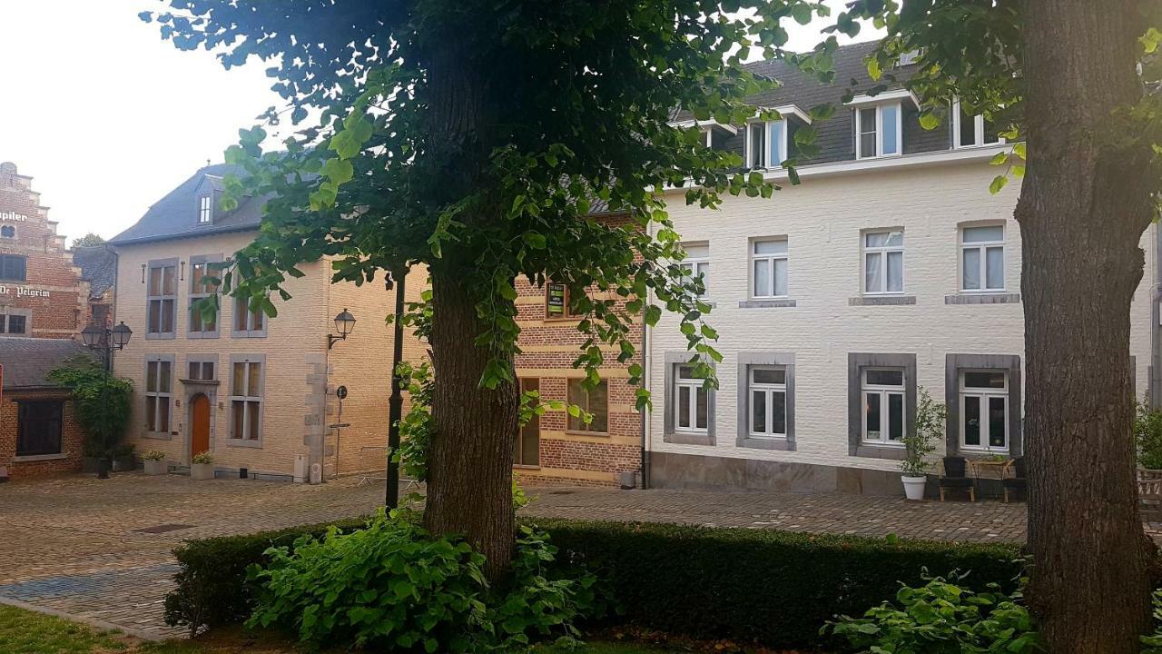 Het Begijnhof Tongeren Center Lägenhet Exteriör bild